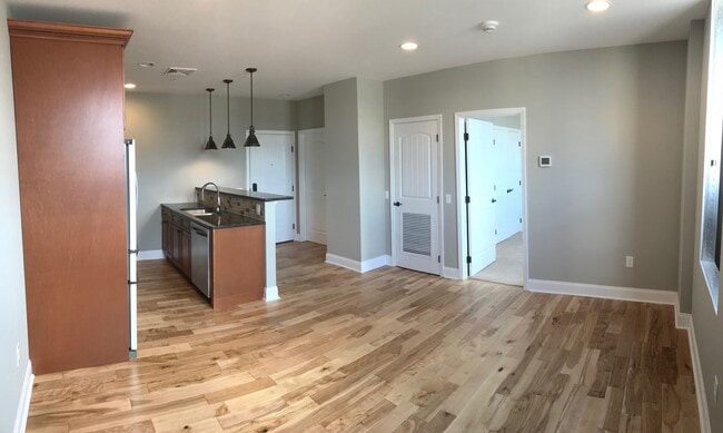 Photo - 11 W Market St Unit 503