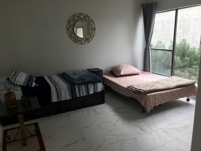 Photo - 2816 S Bartell Dr Rental