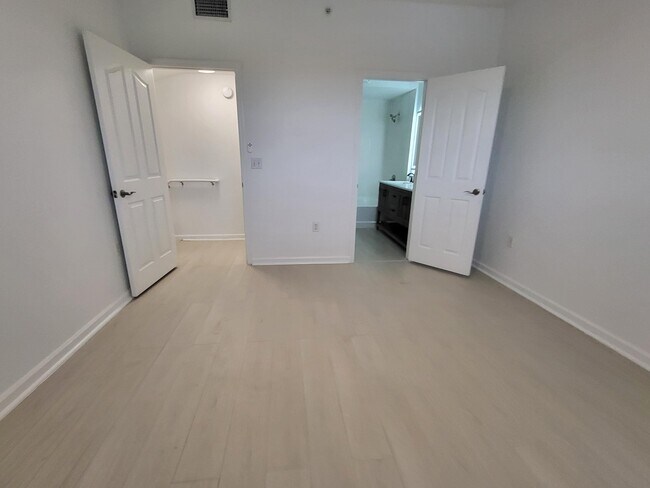 Photo - 2042 Alta Meadows Ln