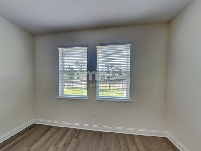 Photo - 1064 Grafton Ridge Dr