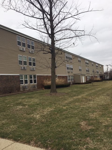 Photo - Spruce Manor Apartments