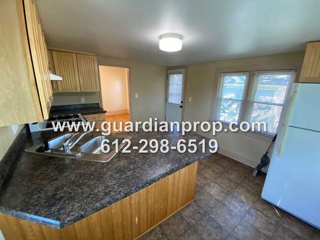 Photo - 1278 Charles Ave Apartment Unit #2