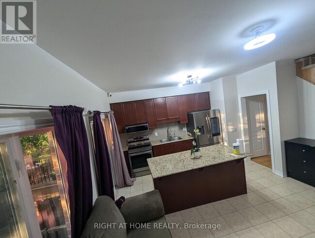 Photo - 3038 Haines Rd