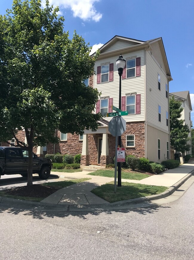 Building Photo - 3820 Amelia Park Drive