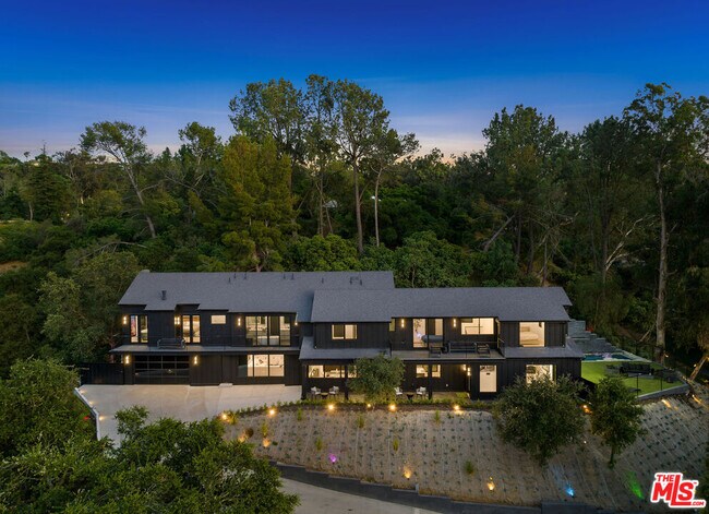 Photo - 3140 Coldwater Canyon Ave