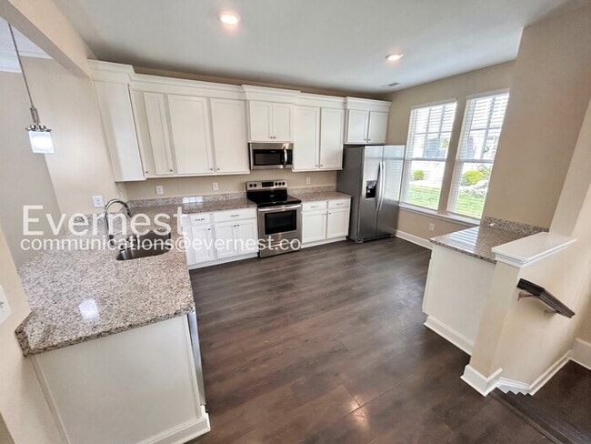 Photo - 351 Kara Ln