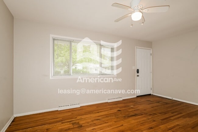 Photo - 1214 Baron Ave