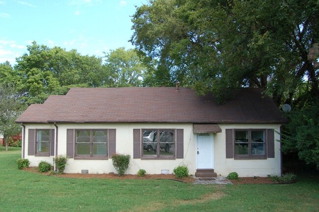 Building Photo - 214 Campus Dr Rental