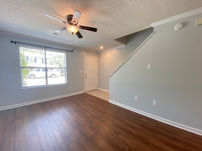 Photo - The Riverway at Aichele Terrace