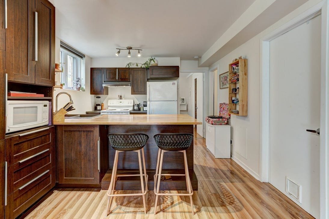 Photo - 170 De Chantle Rd