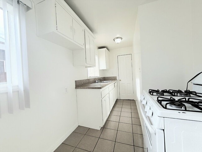 Photo - 14039 Orizaba Ave