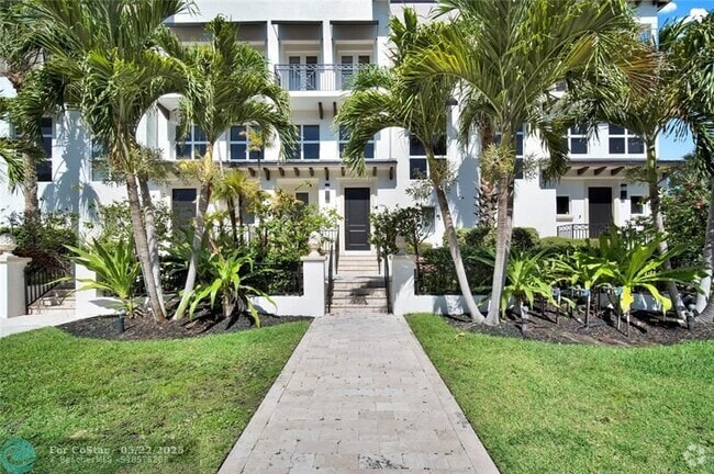 Building Photo - 425 N Ocean Blvd Rental