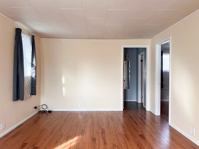 Photo - 1BD/1.5BA APT W/ GARAGE&YARD