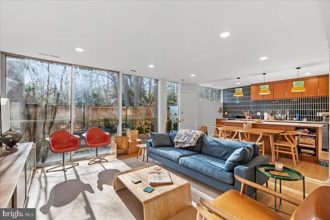 Building Photo - 11531 Hickory Cluster