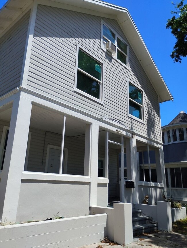 Photo - 208 Fairview Ave Unidad #3