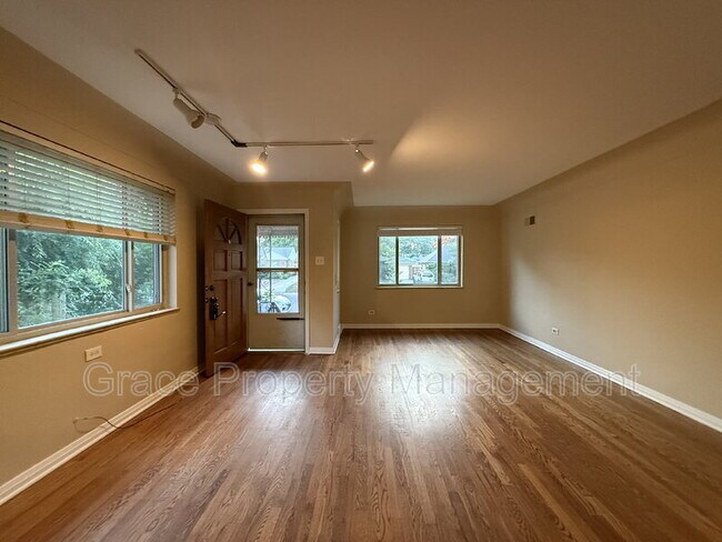 Photo - 2620 S York St House