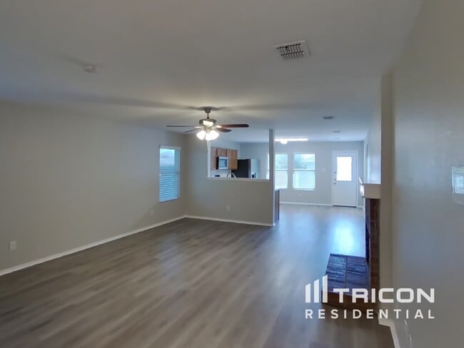 Photo - 1437 Lauren Dr