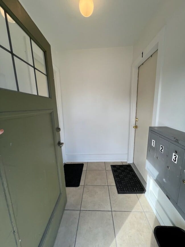 Photo - 522 Orondo Ave Unit #2