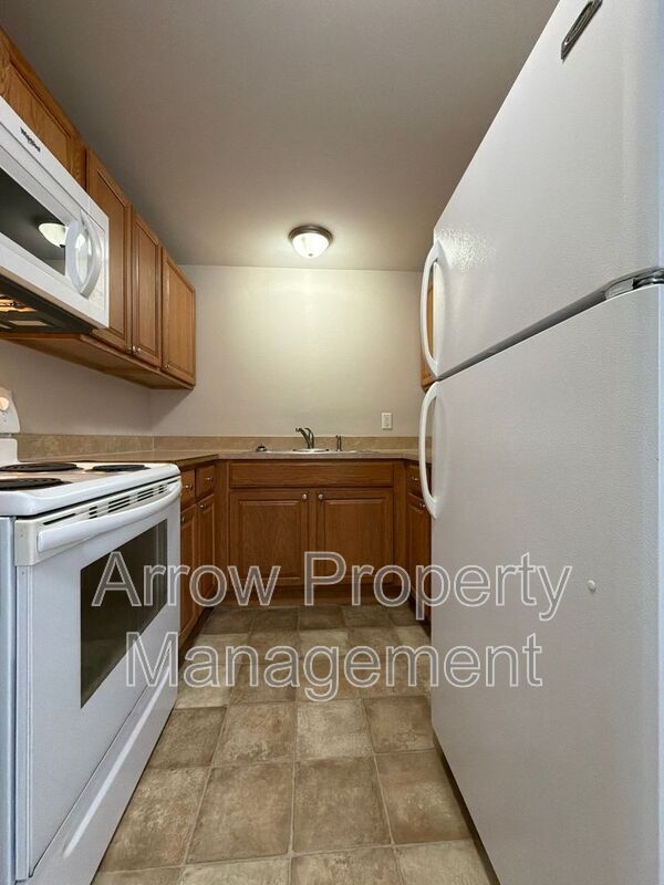 Photo - 5443 Benton St