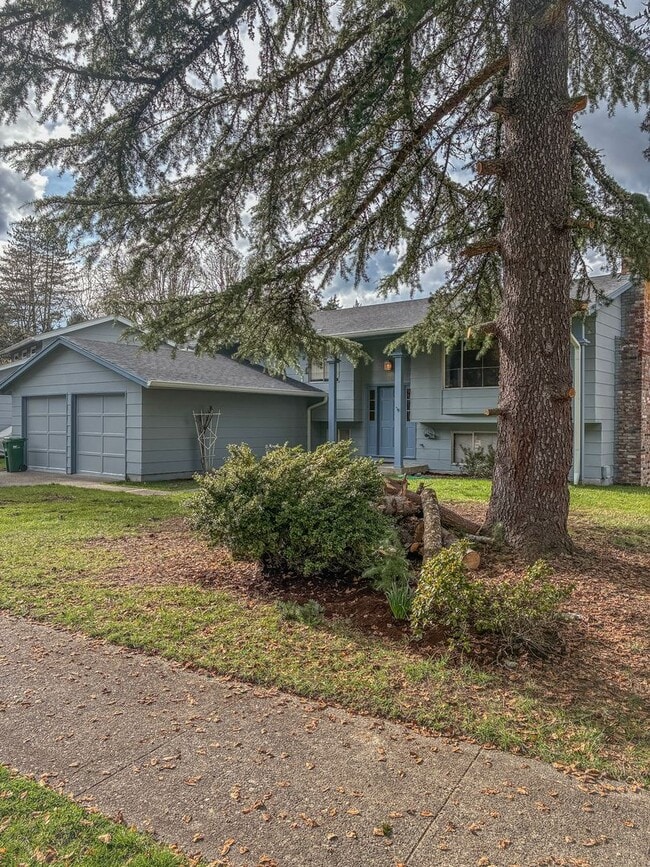 Photo - Beaverton Home Available ! Inquire today for a tour !
