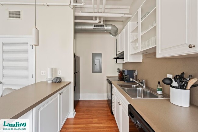 Photo - 211 Union St Unidad 805.1406734