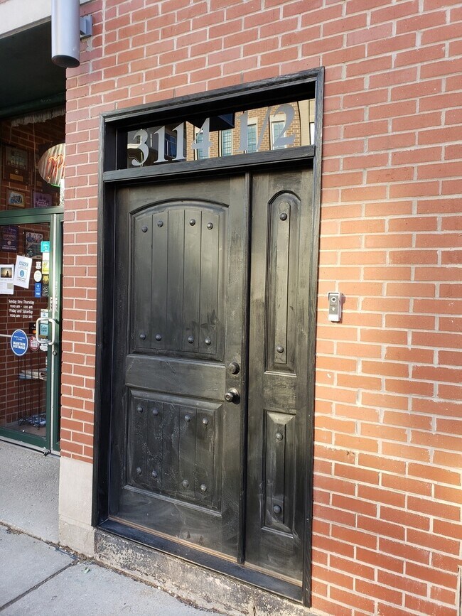 Photo - 3114 N Lincoln Ave Unit 2