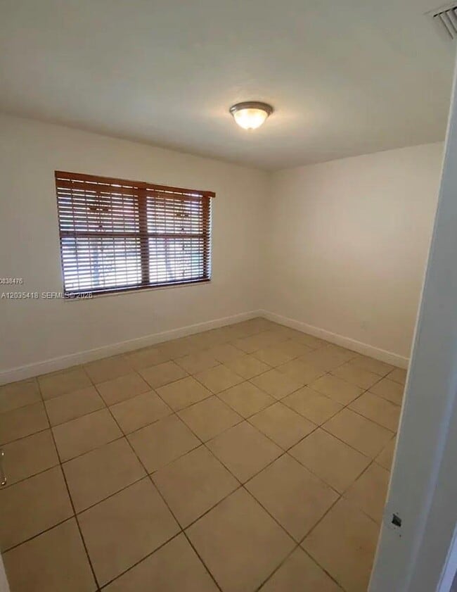 Photo - 4933 SW 135th Pl
