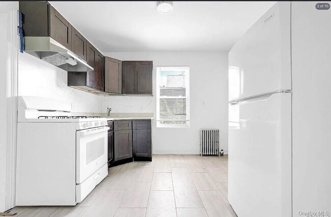 Photo - 3-08 26th Avenue Unit 1 Unit 1