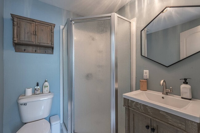 Photo - 5651 Ridge Ave Unidad ID1384097P