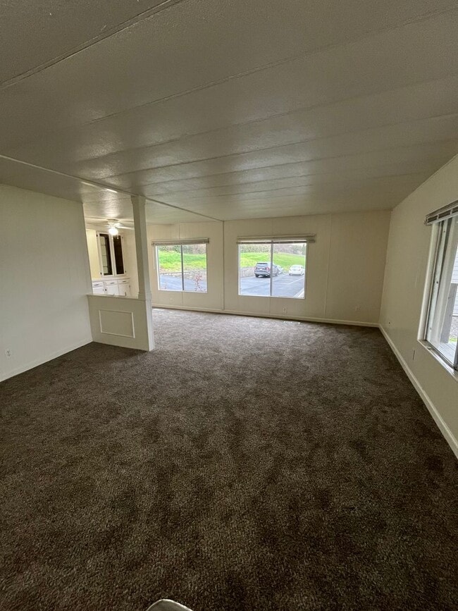 Photo - Manufactured Home with River Views! CAMAS SCHOOL!!