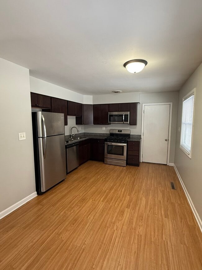 Photo - 803 Dorman Dr