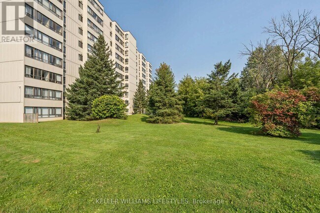 Photo - 1600 Adelaide St Unité 512