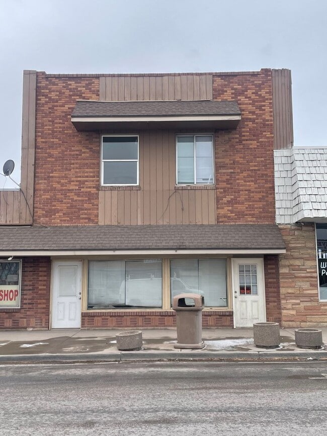 Building Photo - Studio apartment now available! Unit 3