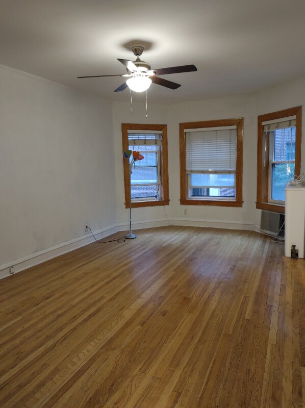 Photo - 539 W Addison St Unit Apt 1S