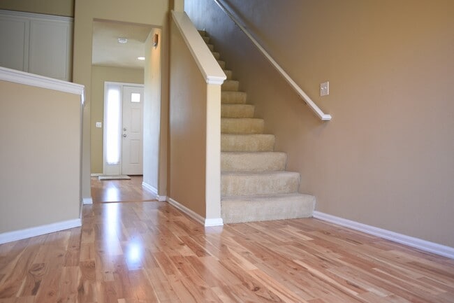 Photo - 3335 SE Midvale Dr