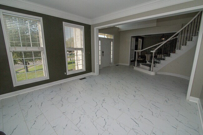 Photo - 7676 Big Cedar Ct