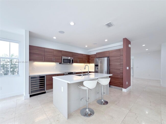 Photo - 10423 NW 70th Ln