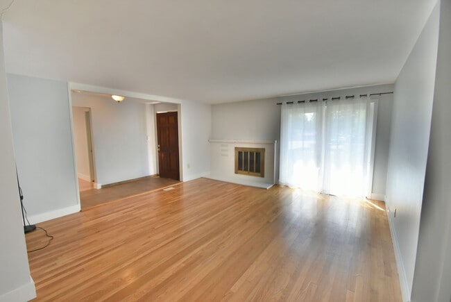 Photo - 3Bd/1.75Ba Bellevue House