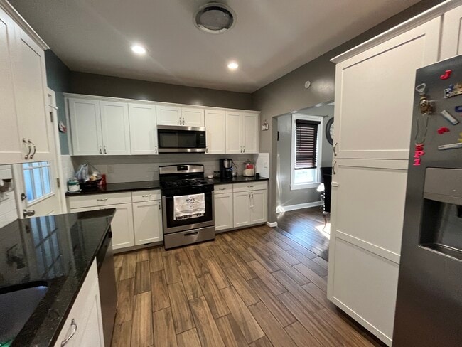 Photo - 276 Seaview Ave