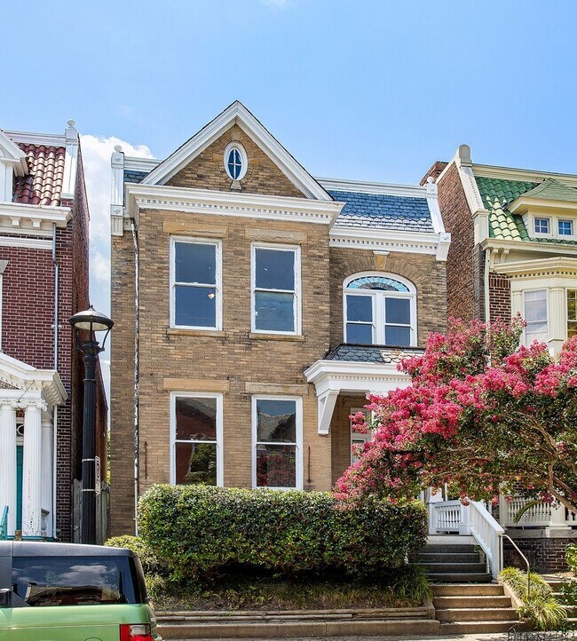 Luxury RENTAL In The Fan! 6 Bedrooms / 3 ... - Luxury RENTAL In The Fan!  6 Bedrooms / 3 ...