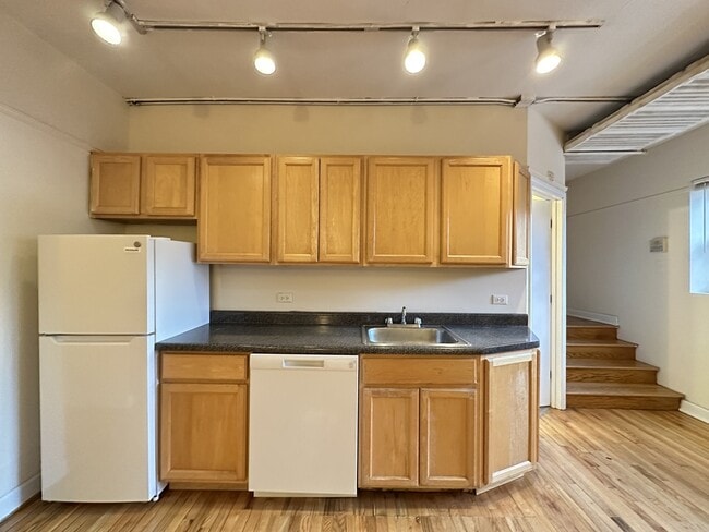 Photo - 3501 N Sheffield Ave Unit A00K