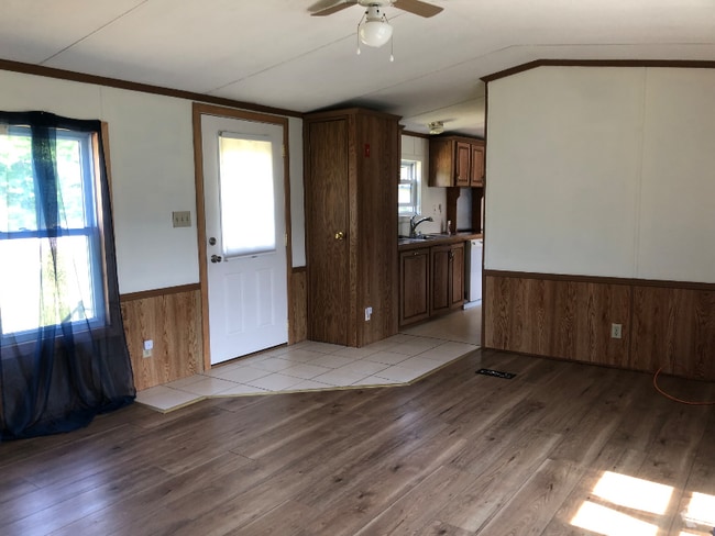 Building Photo - 1304 Jordan School Rd Rental