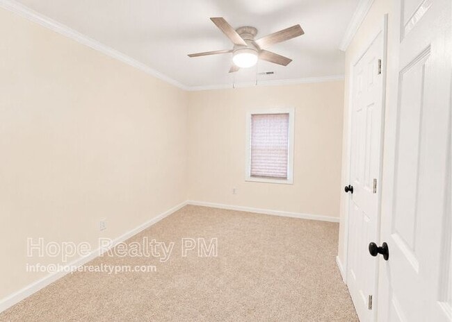 Photo - 754 Meade St