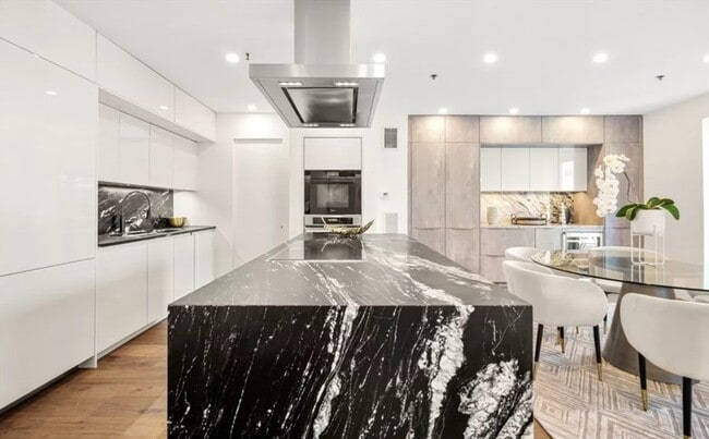 Photo - 1723 Washington St Unit 611