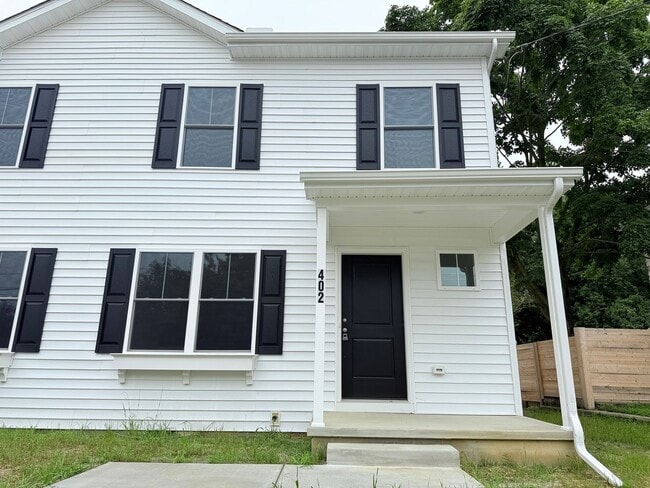 Photo - 402 N Walnut St