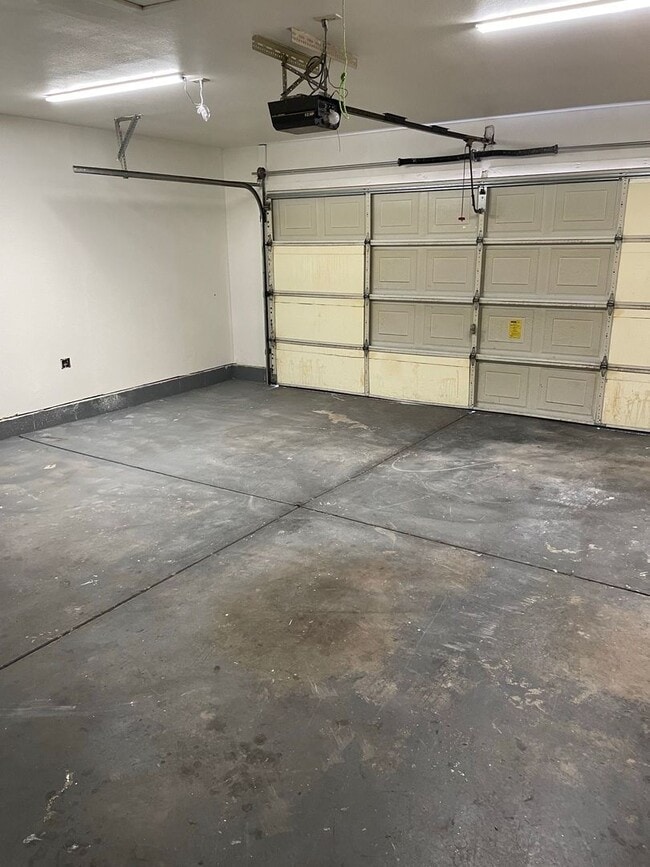 Photo - 2 bedroom 2 bath house near Desert Shores/ Available 4/1/2026