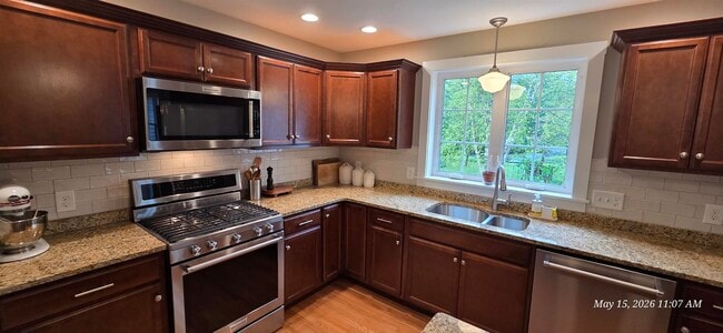 Photo - 1 Fuller Ln