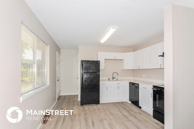 Photo - 21 Oakwood Dr