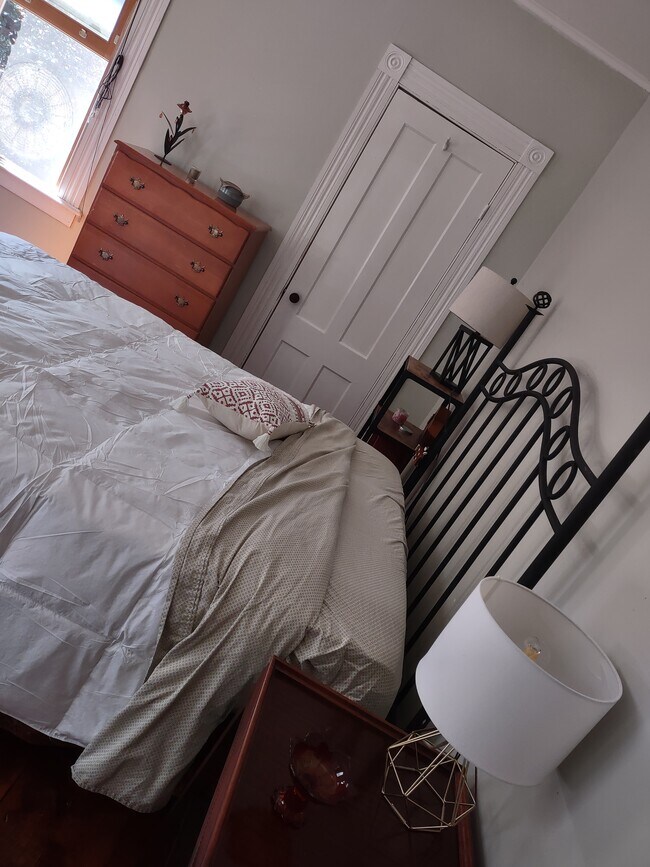 Photo - 363 Laurel St Unidad Studio