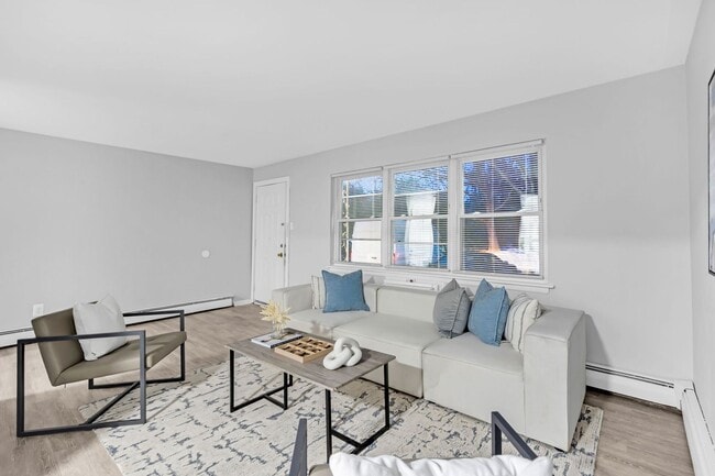 Photo - Townbank Manor